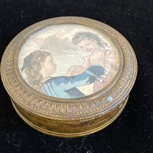 Vintage brass round trinket box
